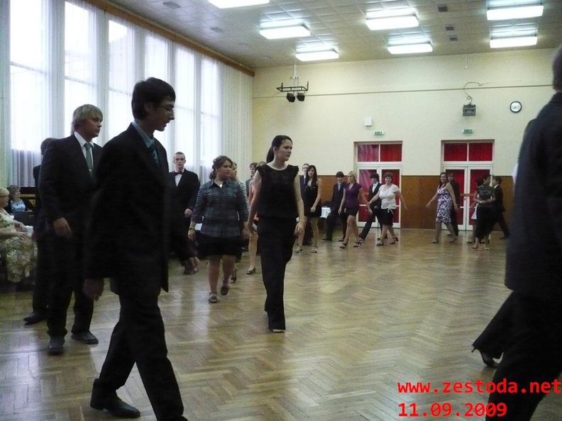 tanecni-stod-2009-prvni-lekce-11.jpg