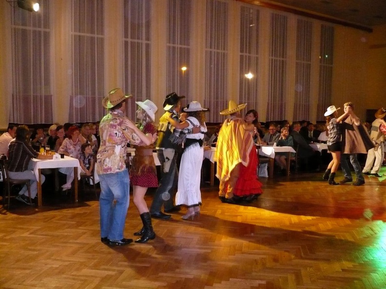 tanecni-stod-2012-prvni-prodlouzena-04.jpg