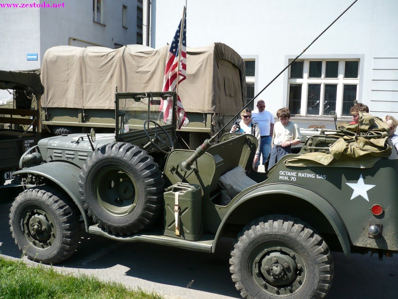 americka-vojenska-auta-23
