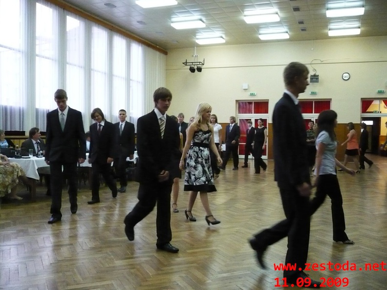 tanecni-stod-2009-prvni-lekce-09