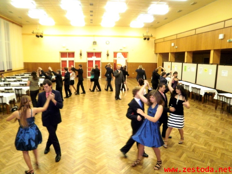 tanecni-stod-2010-prvni-lekce-25