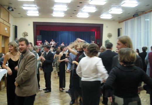 Taneční 2003 - první prodloužená